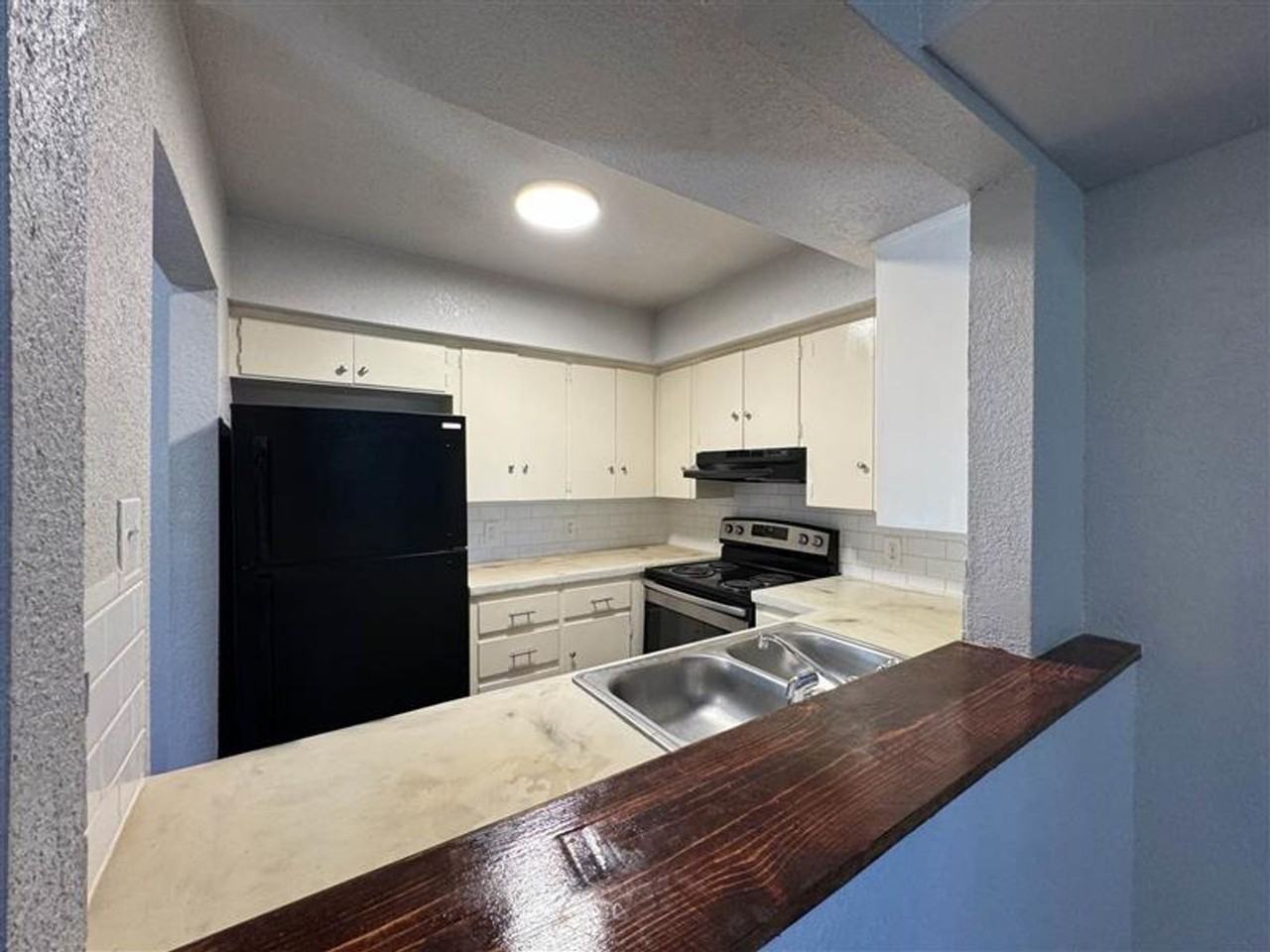 520 Gentleman Rd - Photo 3 of 22