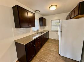 875 Orlando Ave Se - Photo 1 of 1