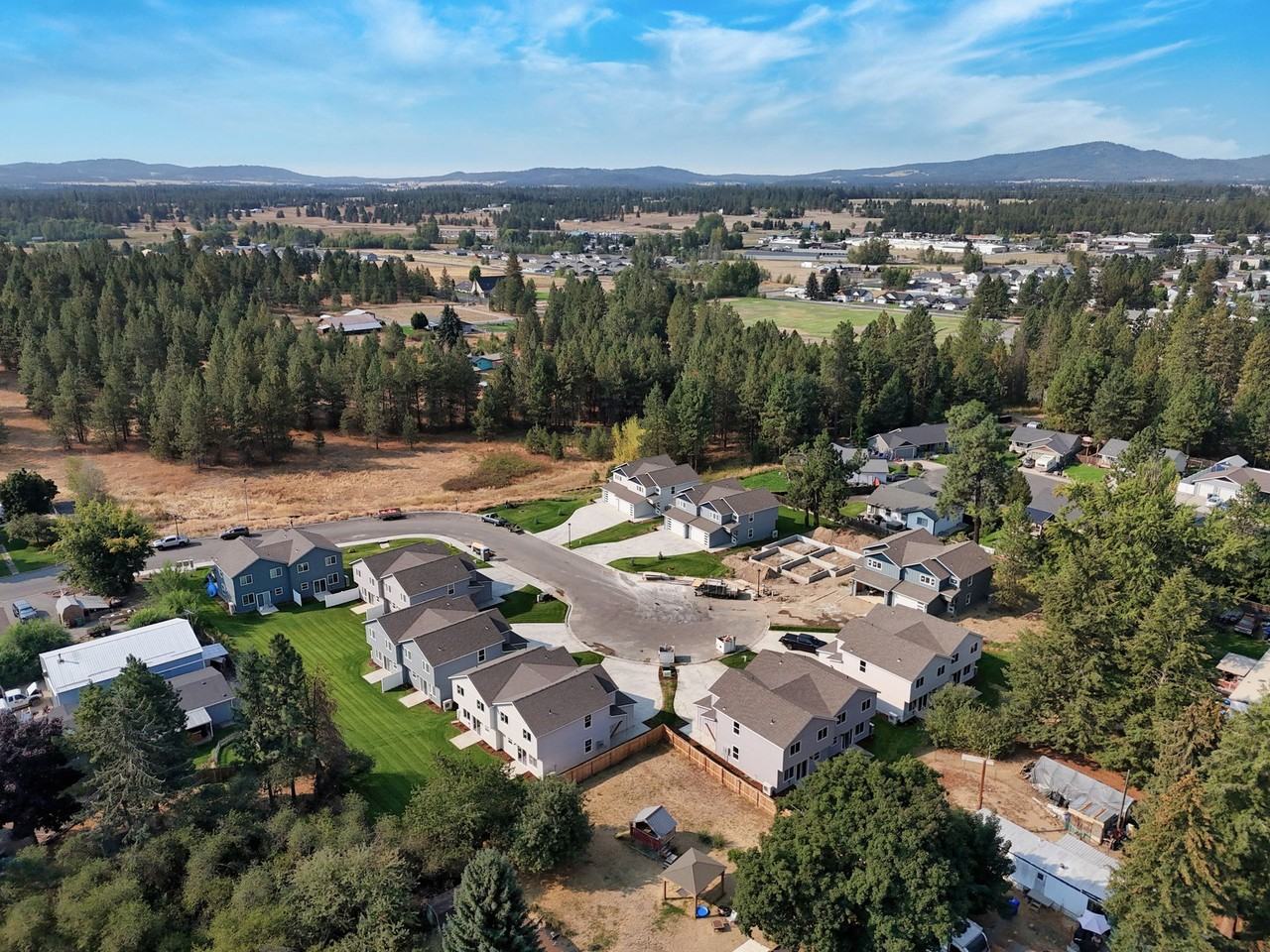 811 E F St #A - Photo 3 of 50