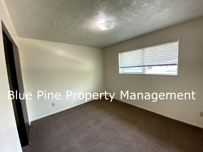 252 W 19th St - Photo 6 of 9