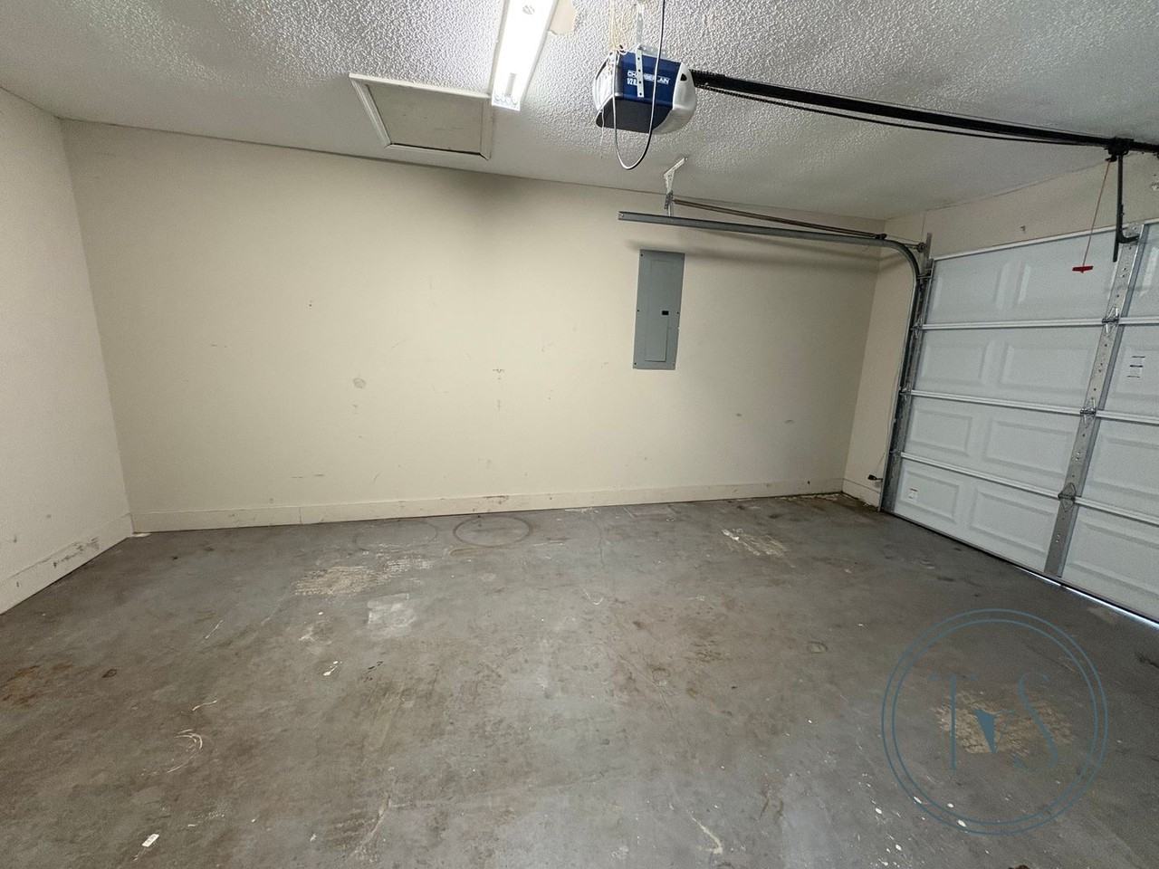 21 Woody Ct - Photo 5 of 14