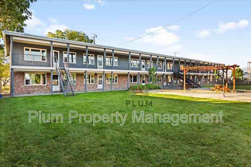 1024 Stephens Ave #12 - Photo 4 of 15