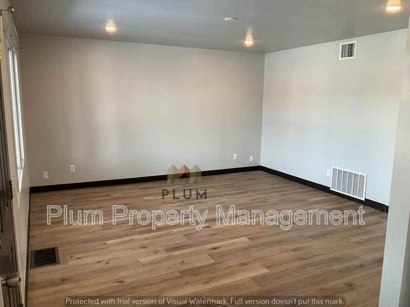 1024 Stephens Ave #12 - Photo 5 of 15