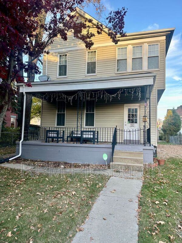 727 E End Ave - Photo 2 of 32