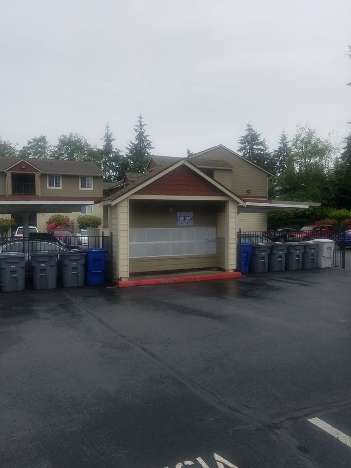 Horizon Square Apartment Homes - Photo 2 of 33