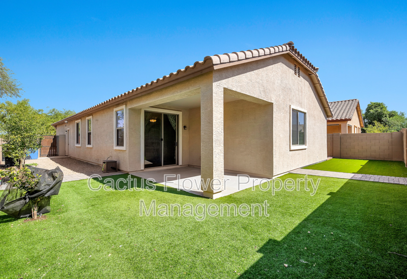 2625 W Beautiful Ln - Photo 2 of 26