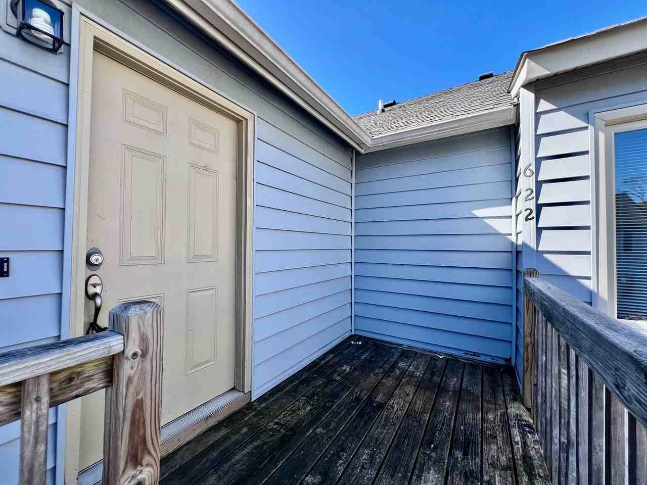 622 Pinewood Dr - Photo 2 of 30