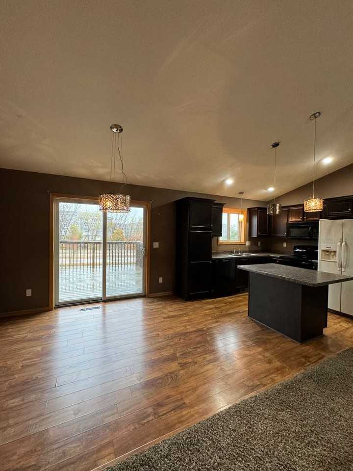 4491 Baraboo St Nw - Photo 4 of 16