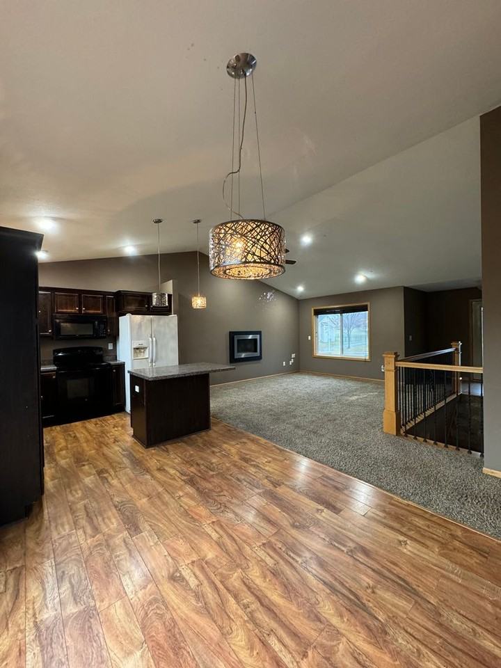 4491 Baraboo St Nw - Photo 2 of 16