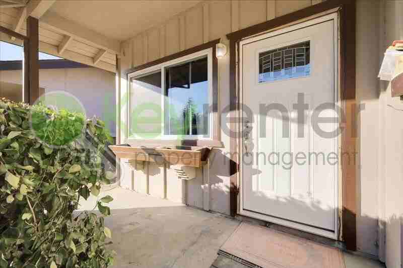 3131 Manand St - Photo 2 of 28