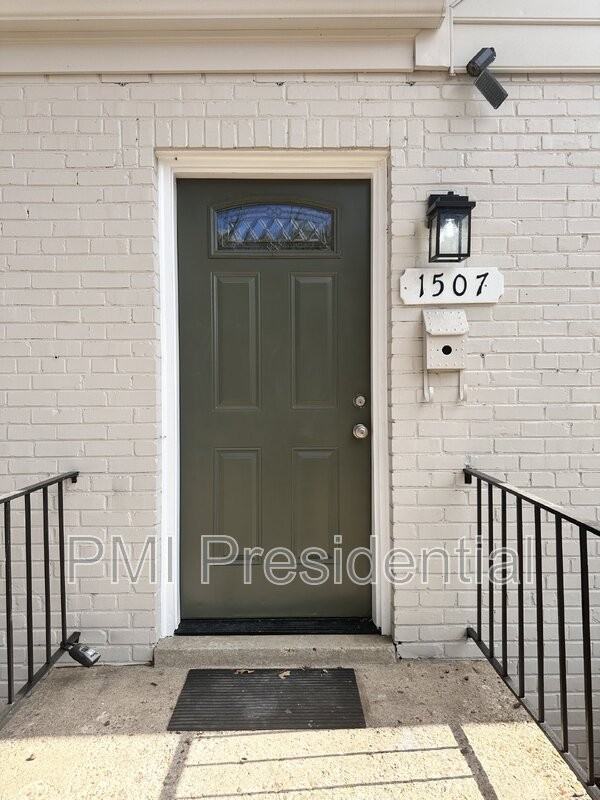 1507 Foster Rd - Photo 3 of 19