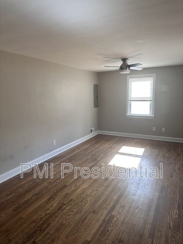 1507 Foster Rd - Photo 4 of 19