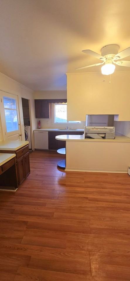 622 Scott St - Photo 5 of 17