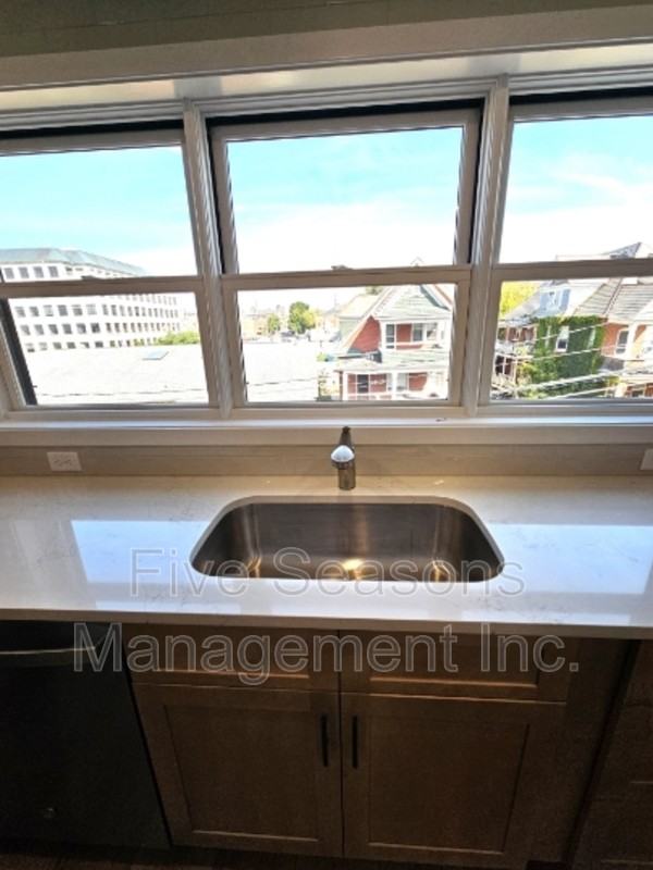 199 King St - Photo 7 of 20