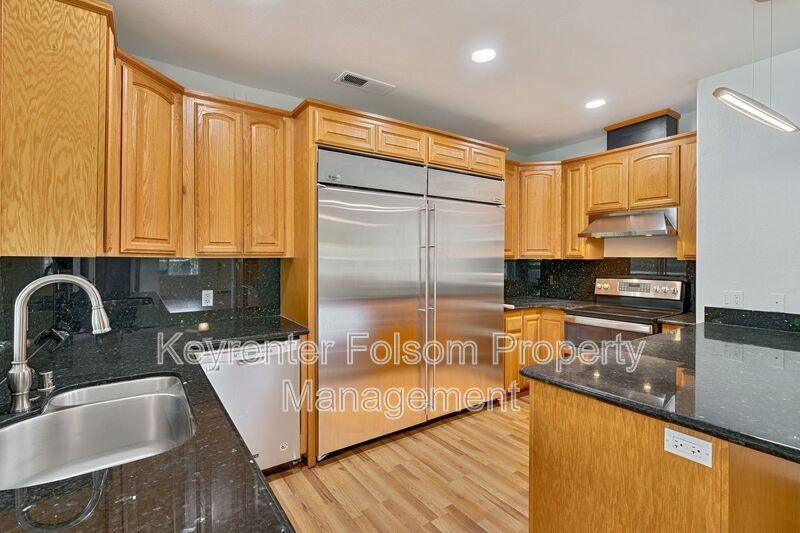 103 Valencia Ave - Photo 2 of 50
