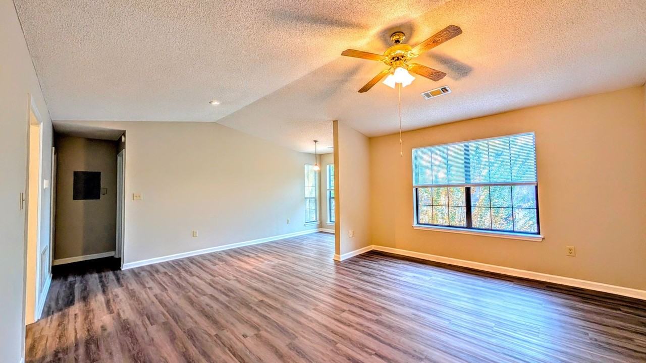 2235 Old Hamilton Place #200 - Photo 6 of 18