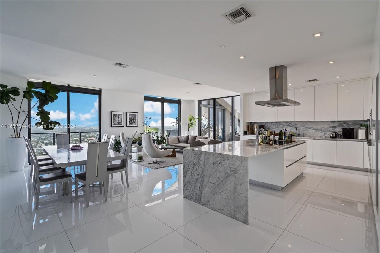 SE 7th St & S Miami Ave - Photo 2 of 25