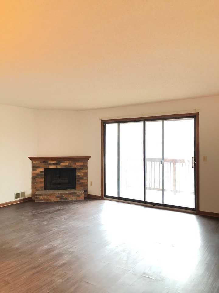 Stanton Apartments - Photo 5 of 21