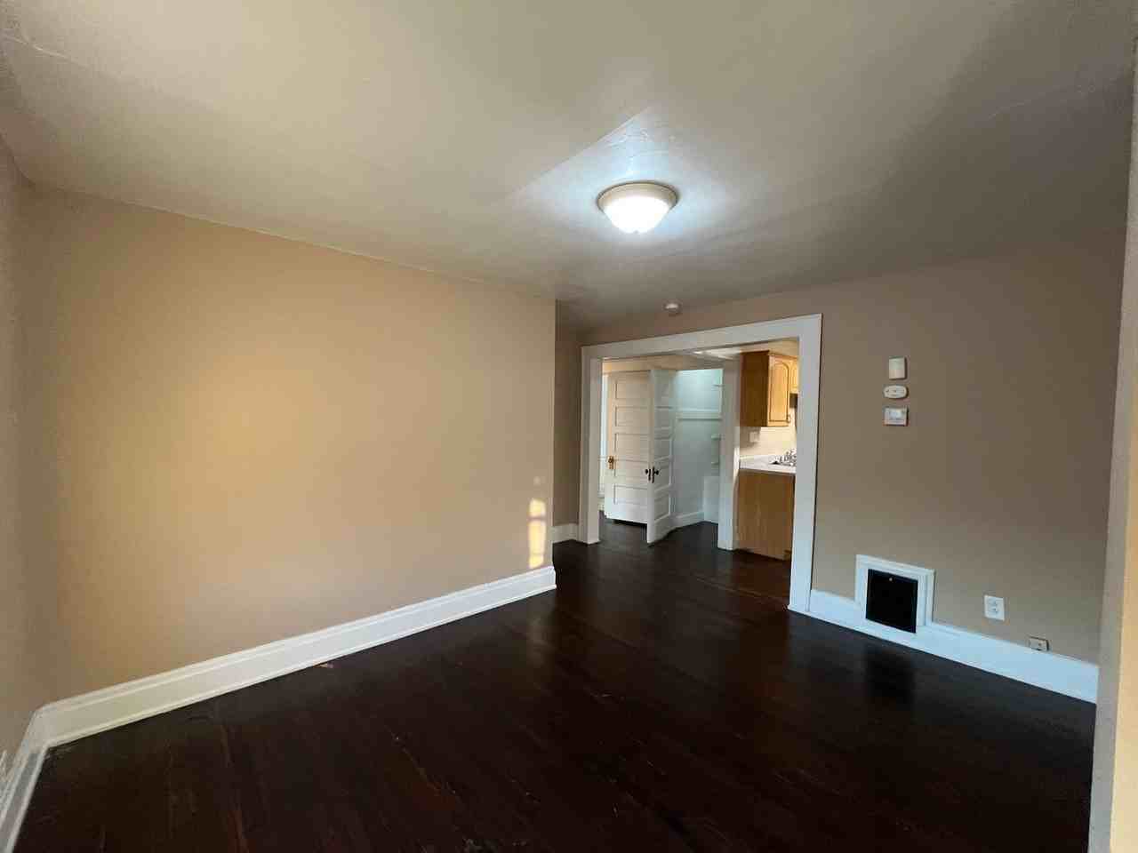 Central 2307 - Photo 3 of 12