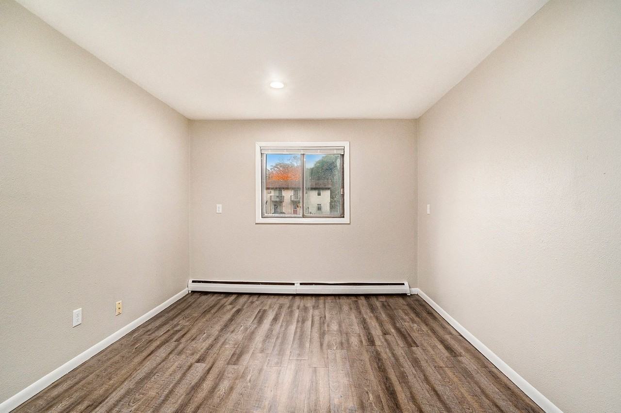 1321 Huntington Ave #1 - Photo 6 of 21
