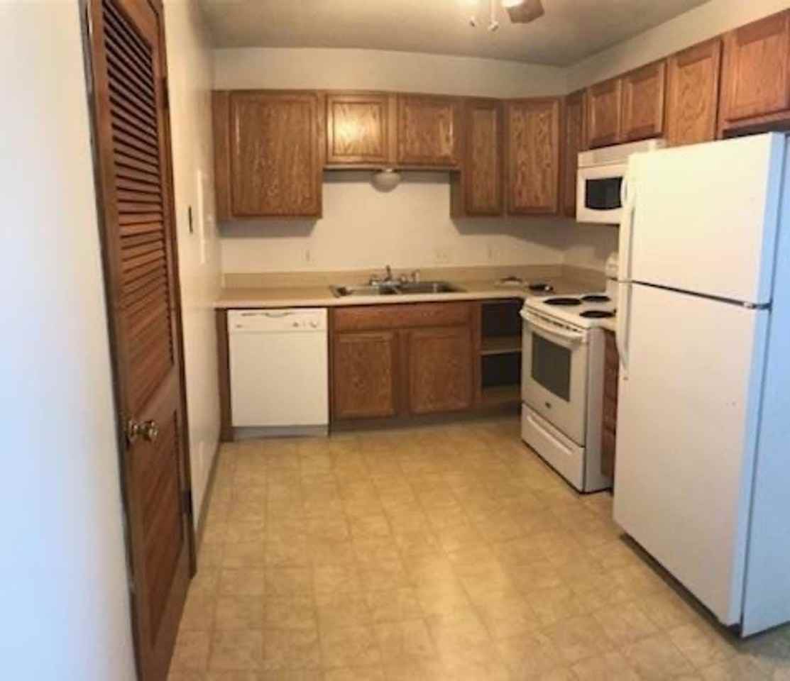 Grand Terrace Apartments - Photo 2 of 14