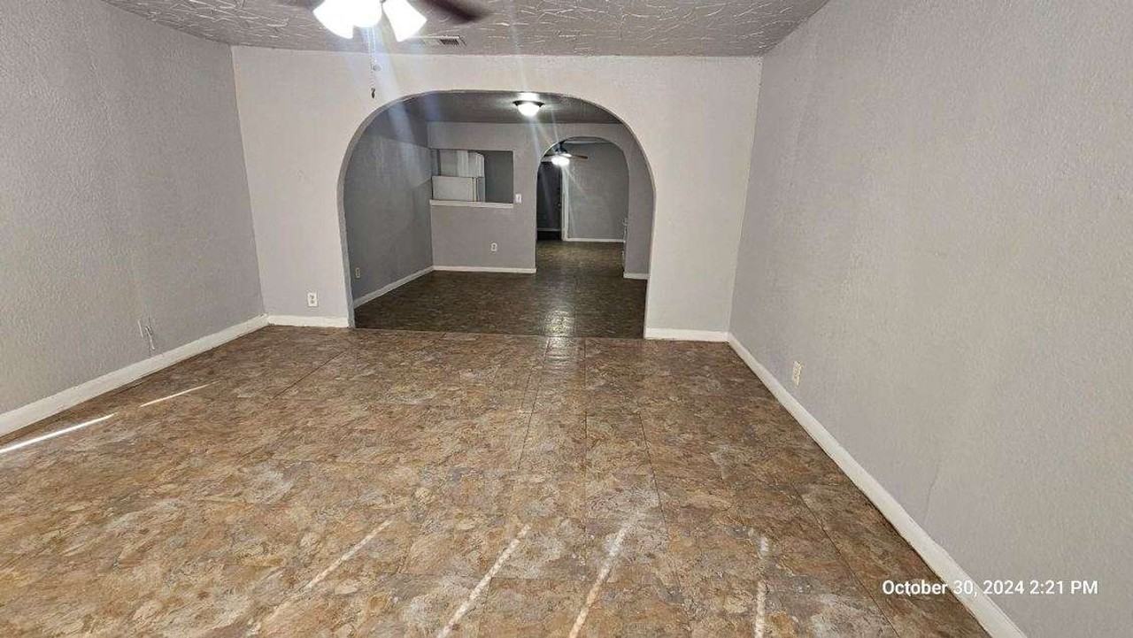 929 E Cannon St - Photo 2 of 10