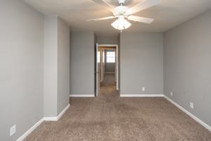 featured image of 813 Golfview Pl