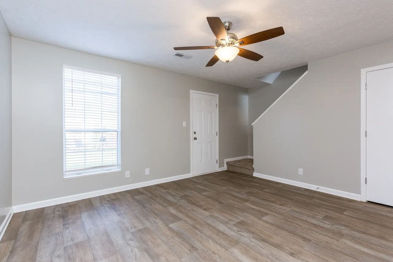 Dunbar Townhomes - Photo 7 of 19