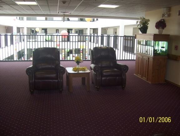 Avery Square - Photo 3 of 6