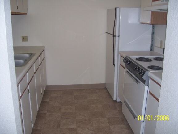 Avery Square - Photo 4 of 6