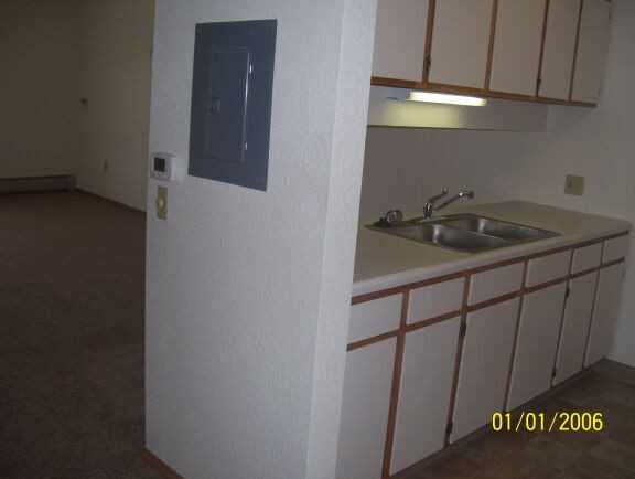 Avery Square - Photo 6 of 6