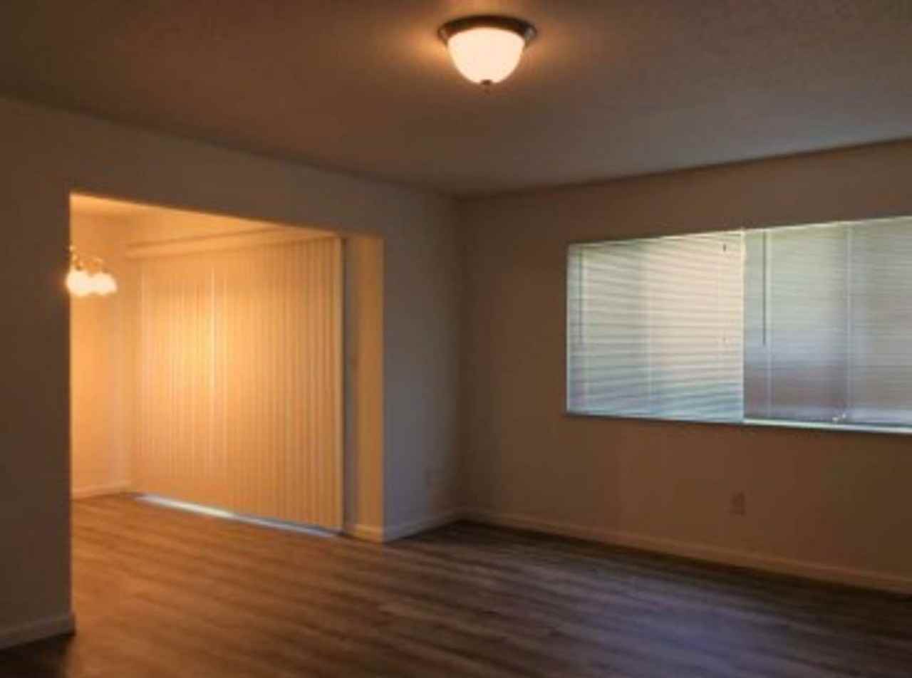 0710 - 10 Coral Cir - Photo 5 of 9