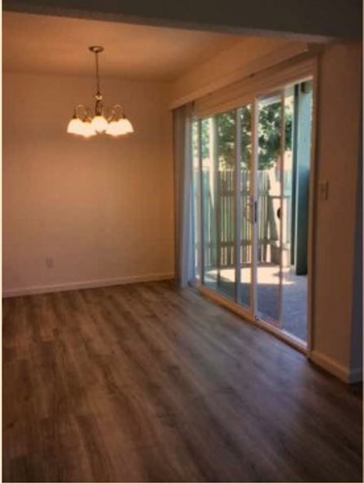 0710 - 10 Coral Cir - Photo 6 of 9