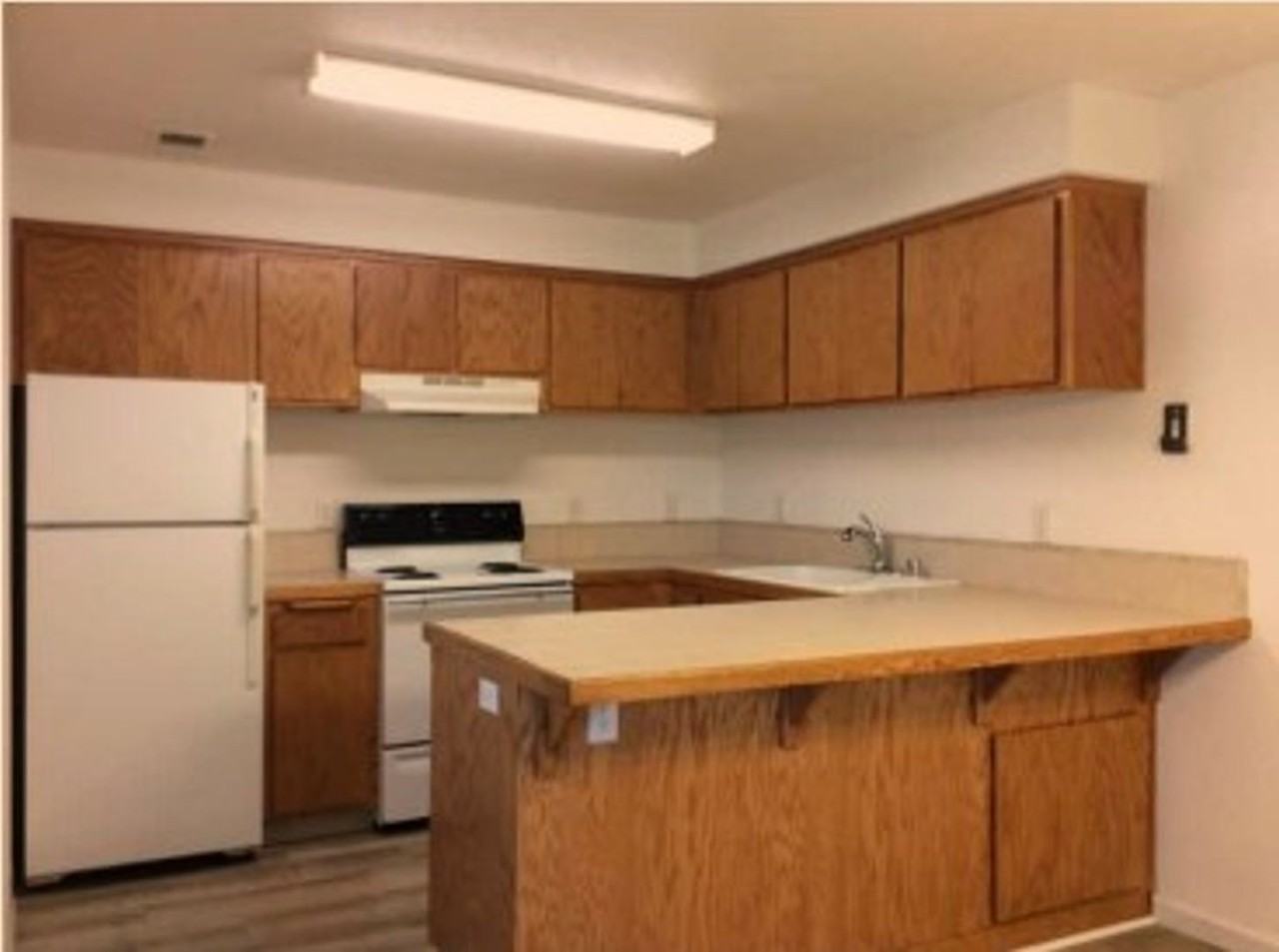 0710 - 10 Coral Cir - Photo 7 of 9