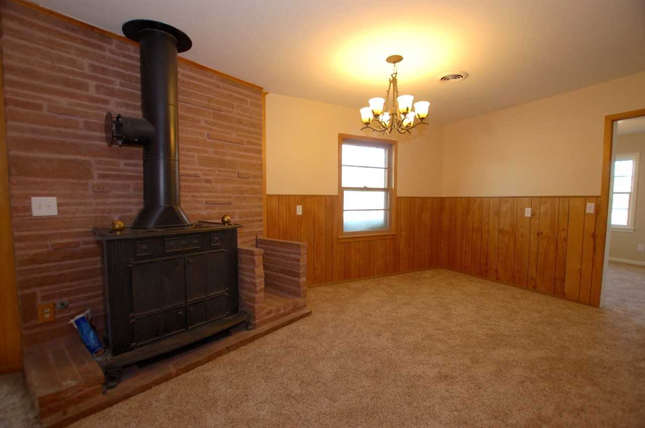 4213 43rd St #A - Photo 6 of 12