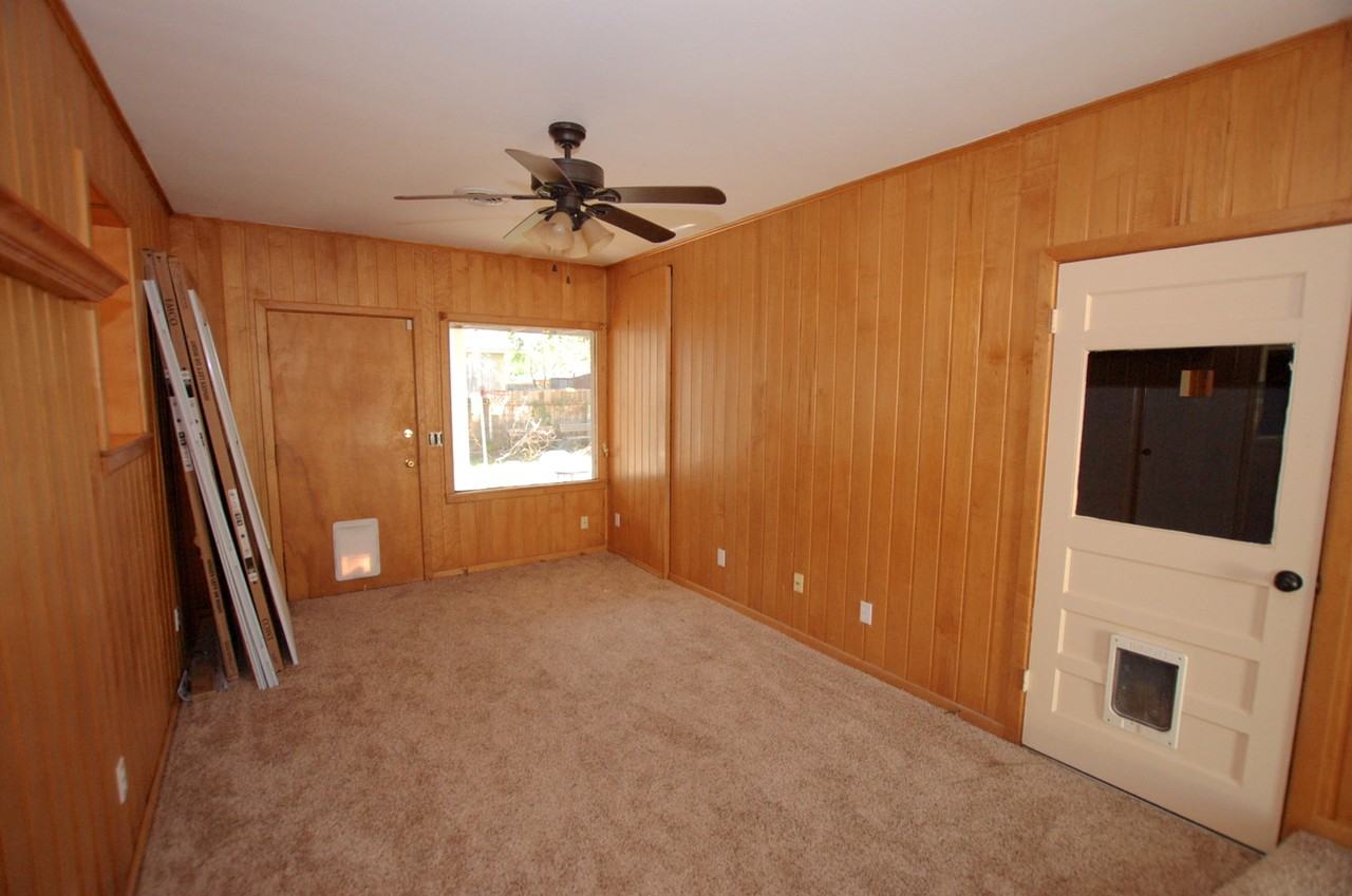 4213 43rd St #A - Photo 7 of 12