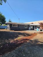 featured image of 1290 Main St Se