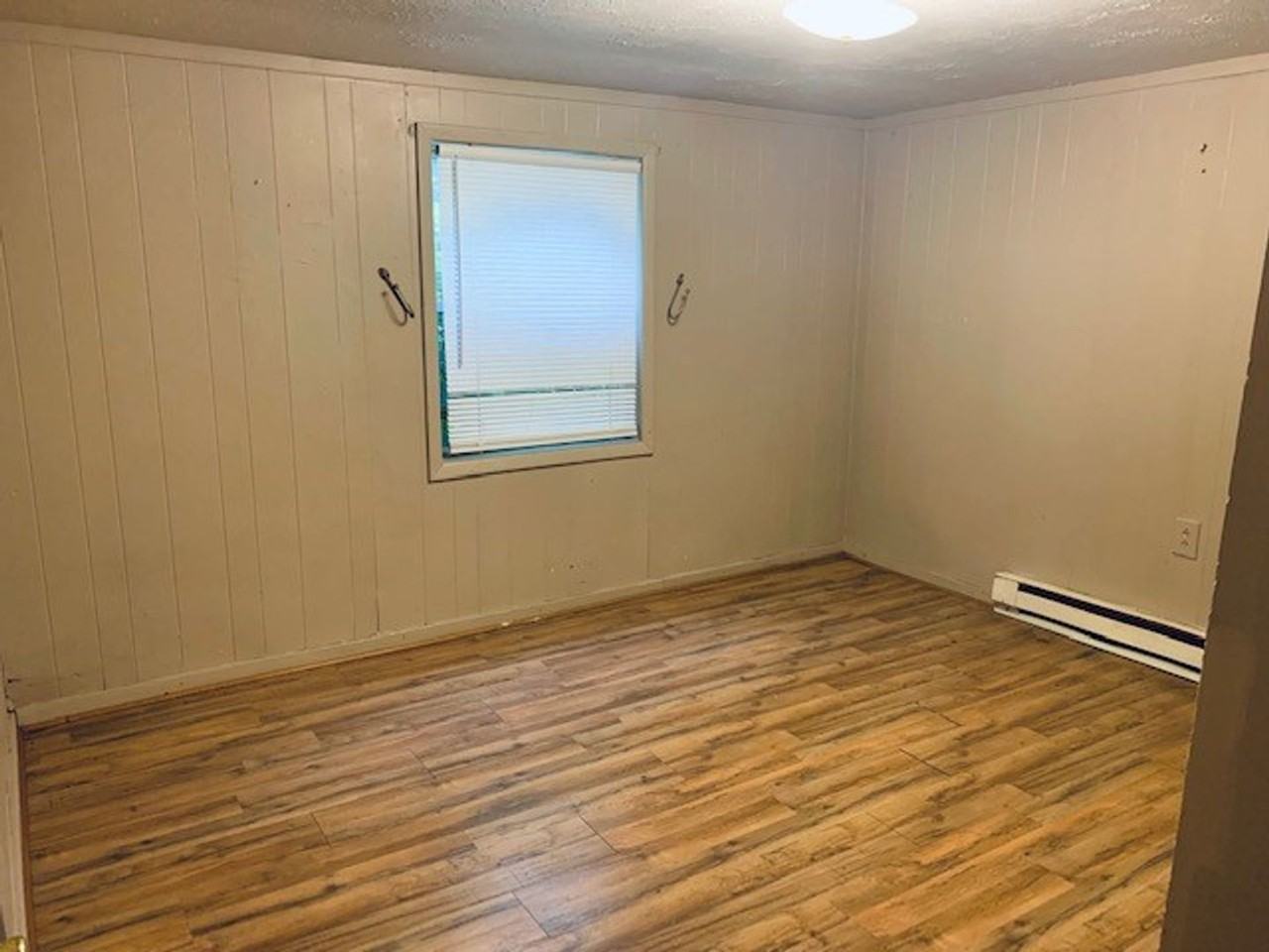 1106 17th Street - Photo 2 of 5