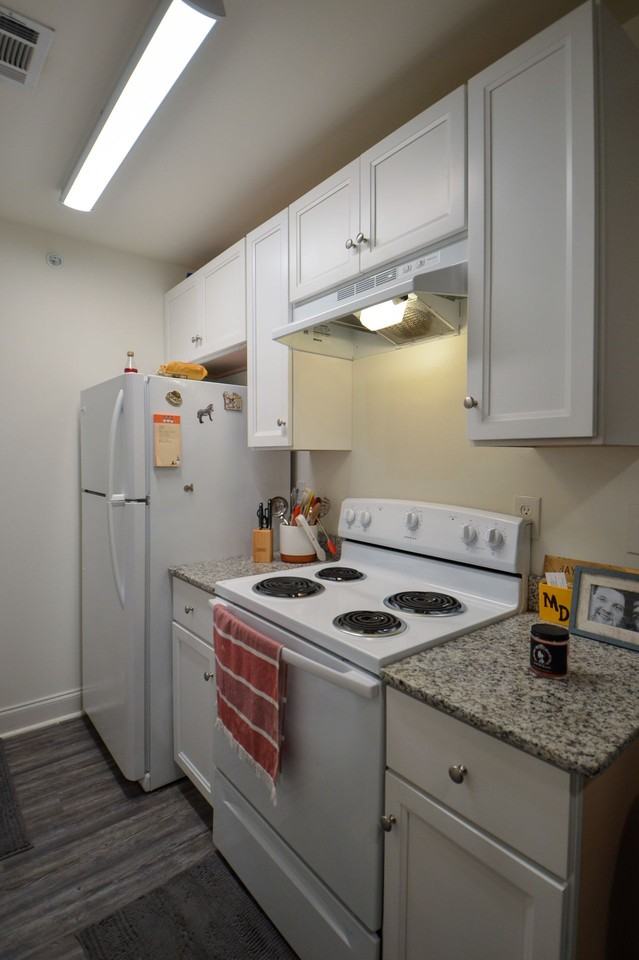 Acadian Court - Photo 5 of 17