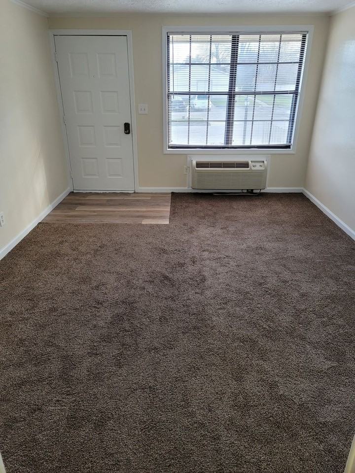 Greenleaf Apartments - Photo 4 of 9