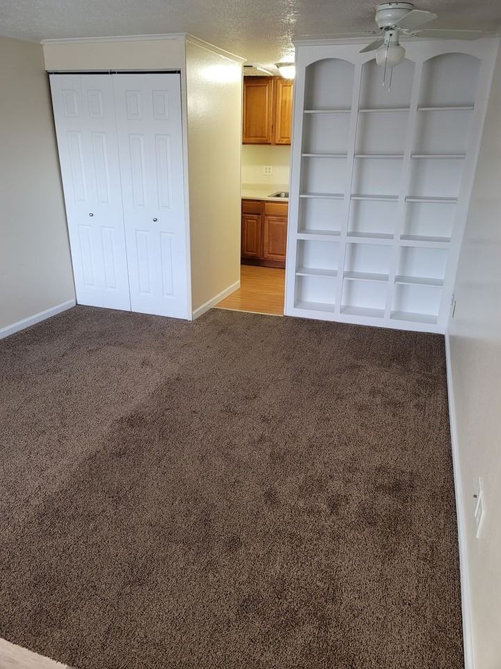 Greenleaf Apartments - Photo 7 of 9