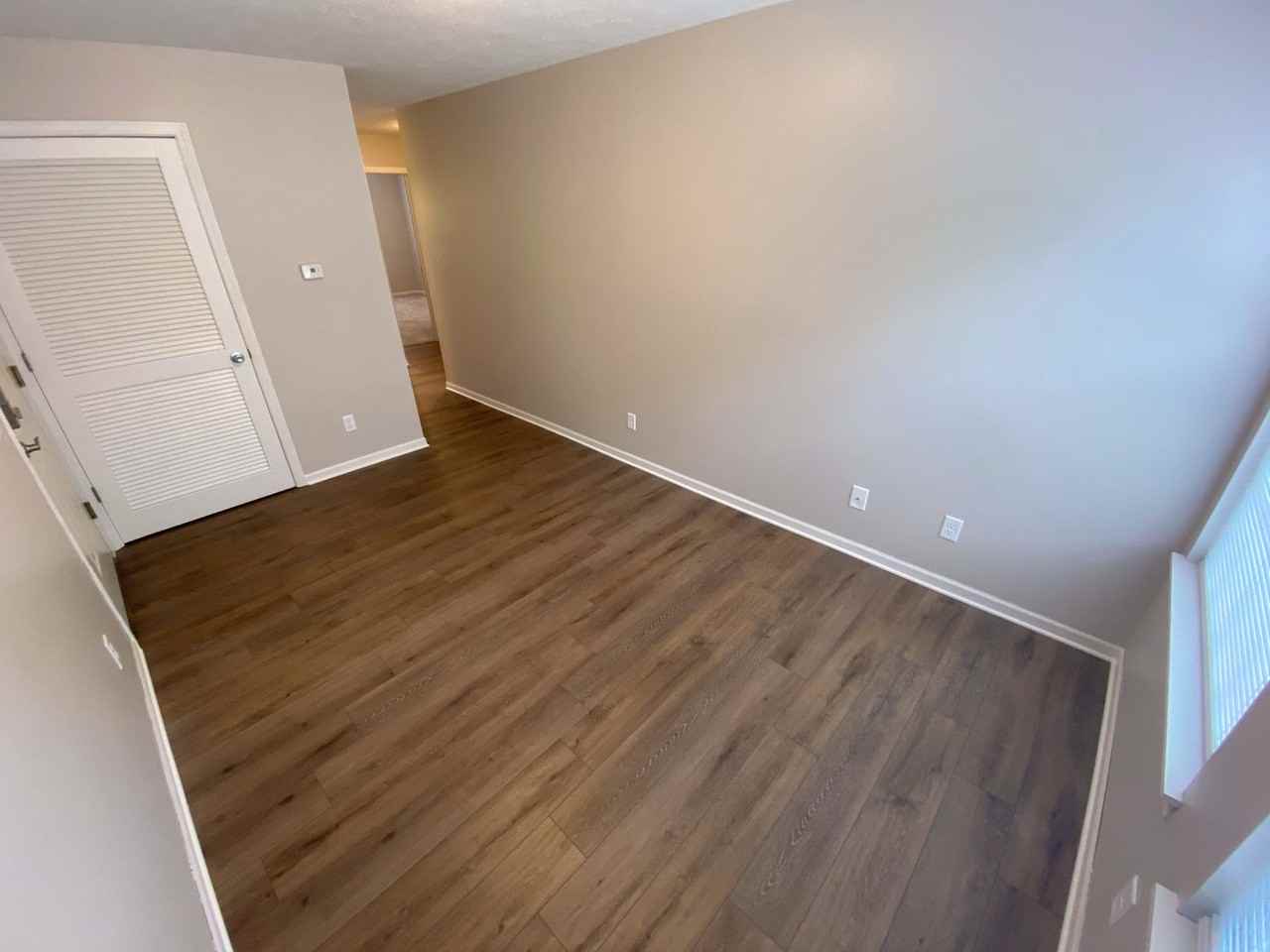 1102 Holloway St - Photo 2 of 14