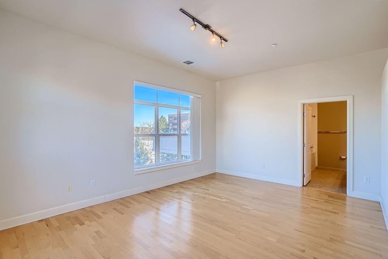 5677 S Park Pl #211A - Photo 7 of 11