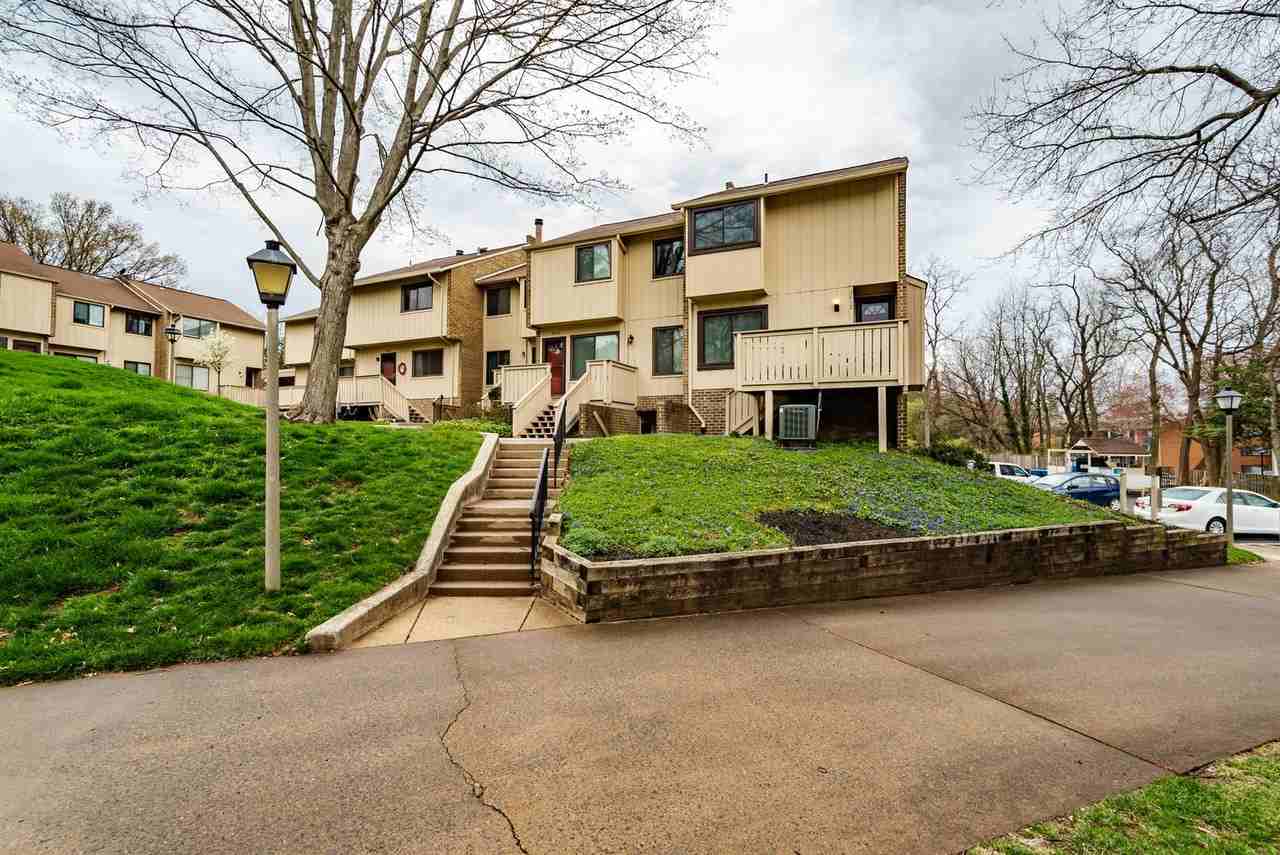 2476 Glengyle Dr - Photo 3 of 26