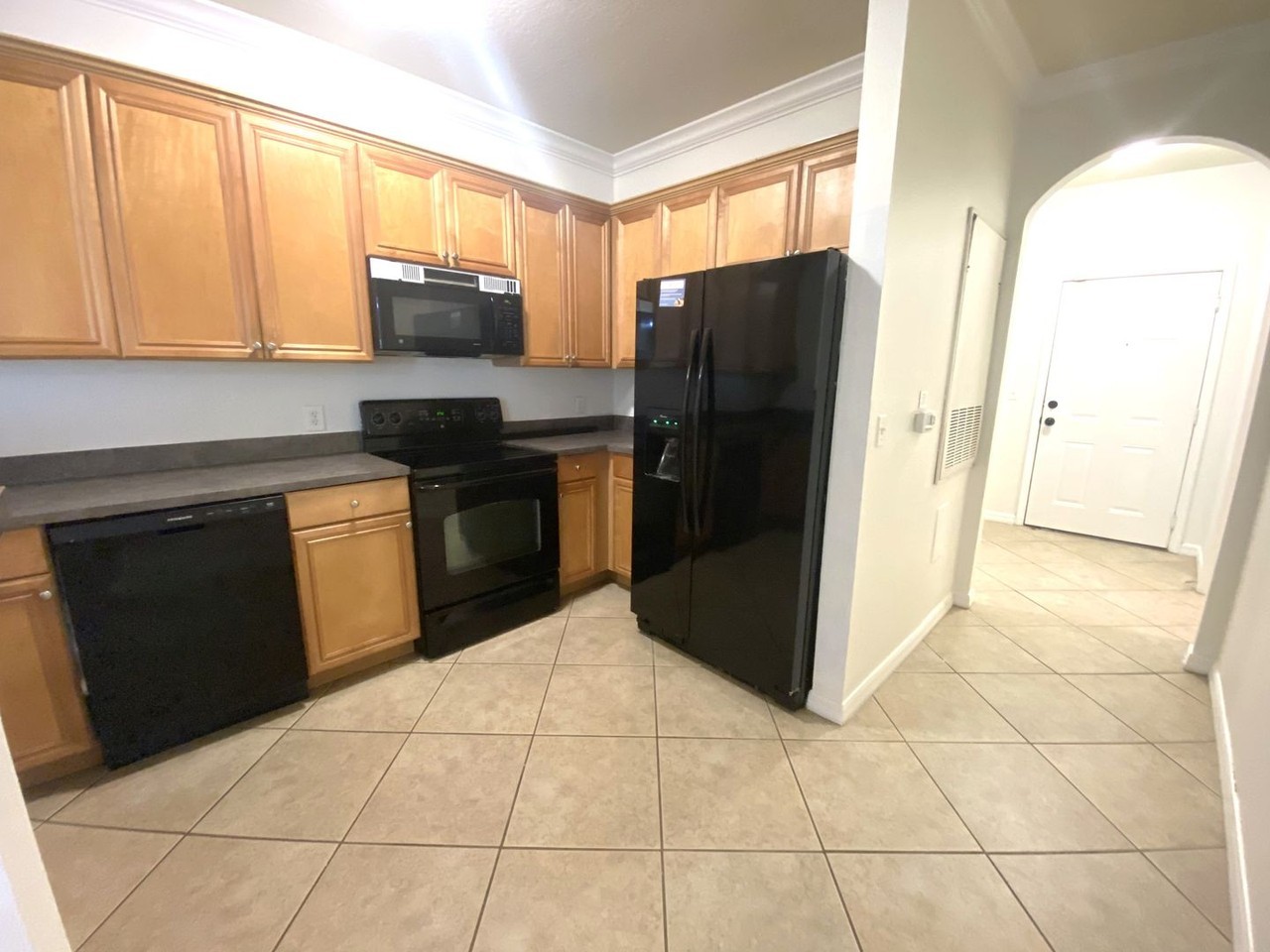 1142 Sw 9th Rd #403 - Photo 4 of 27