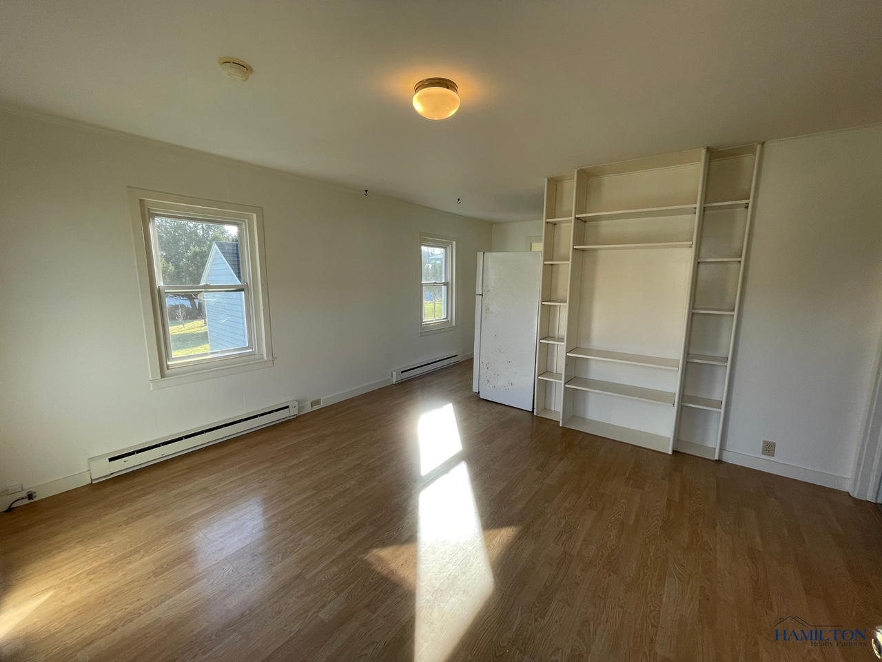 87 College St - Photo 2 of 18