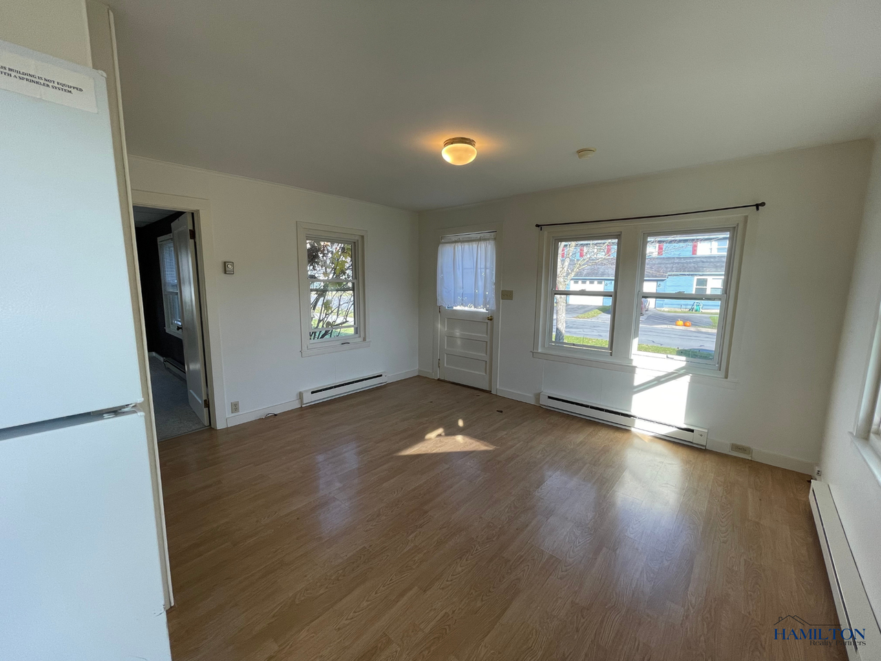 87 College St - Photo 3 of 18