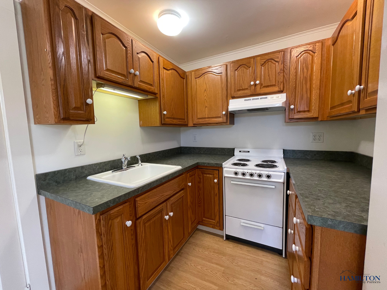 87 College St - Photo 5 of 18