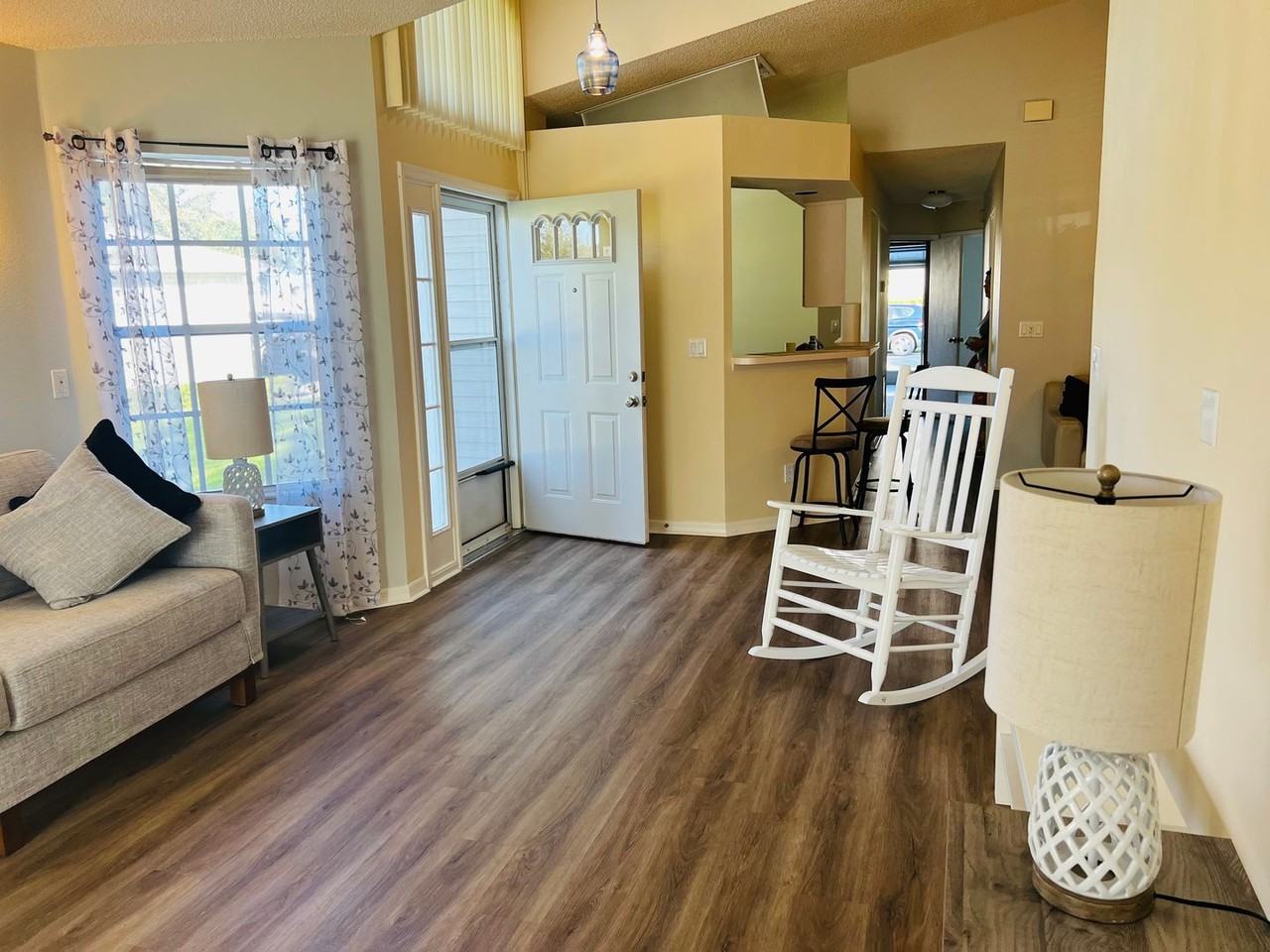 26030 Newcombe Cir - Photo 3 of 20