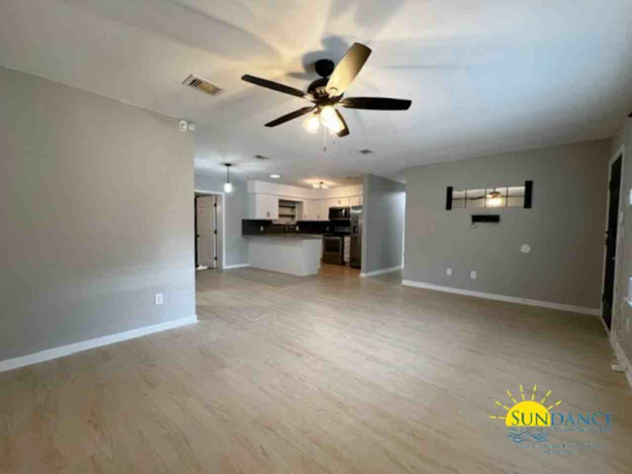 181 W North Ave - Photo 2 of 21